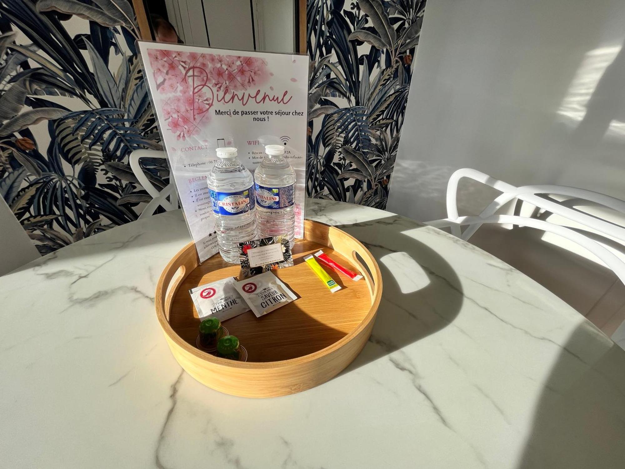 Les Appartements D'Ostende Calais Esterno foto