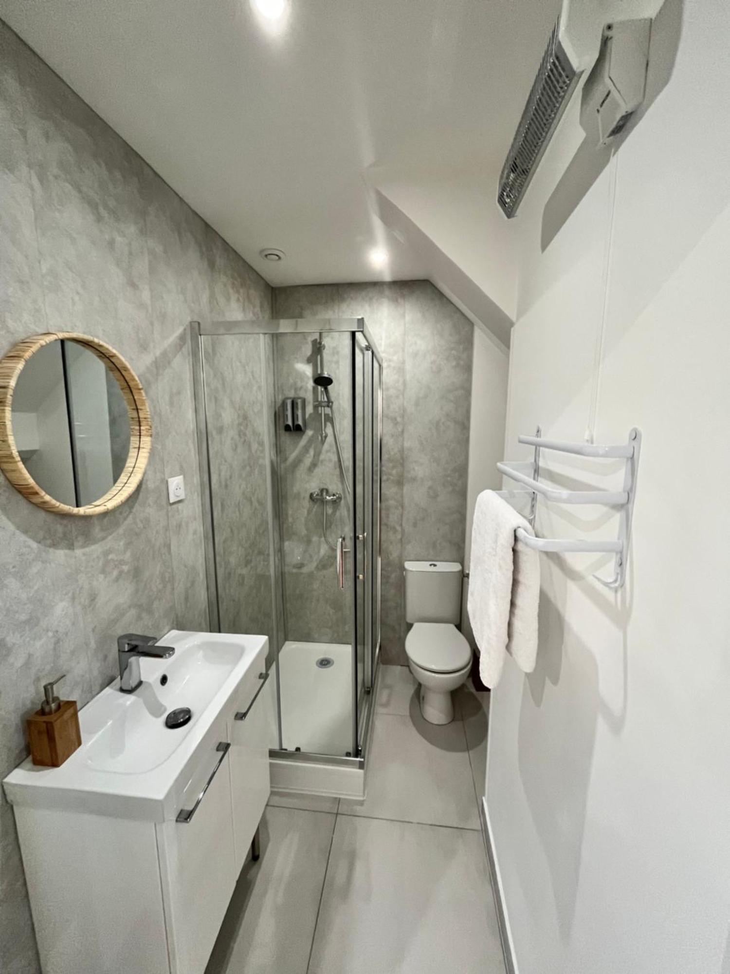 Les Appartements D'Ostende Calais Esterno foto
